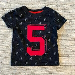 Cat & Jack 9-12 months‎ red and grey lightning shirt​